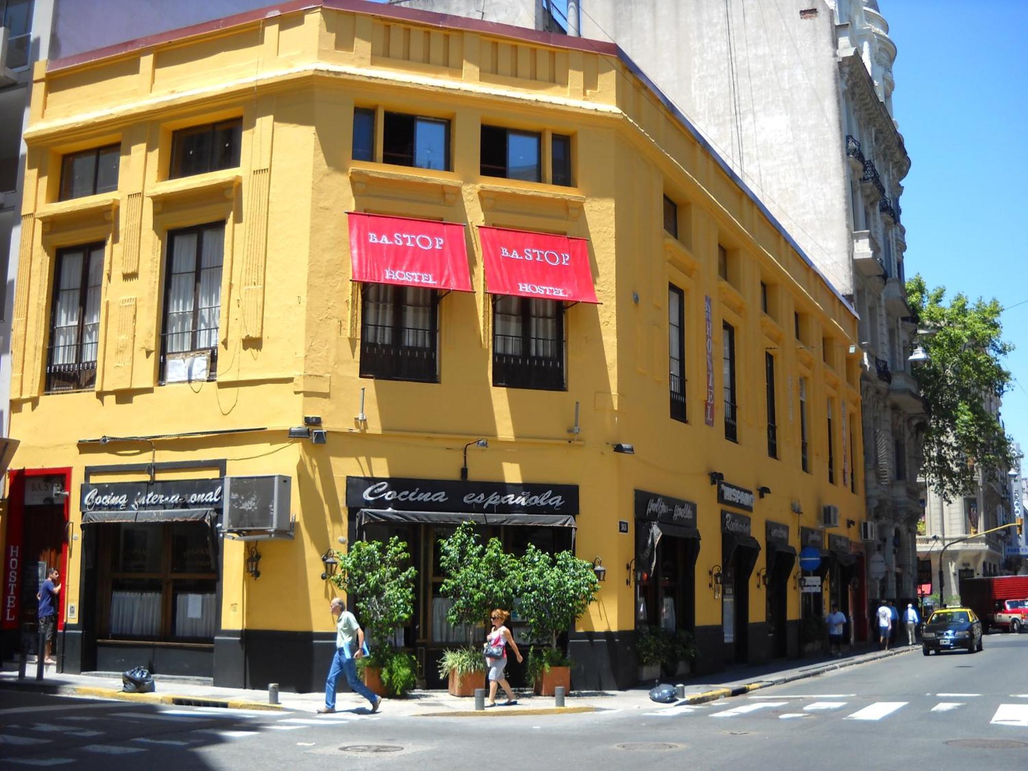 Ba Stop Hostel Buenos Aires Bagian luar foto